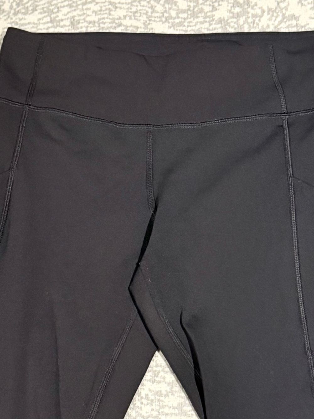 Lululemon /// Women’s Speed Tight Leggings - OG - Black - Size 8 - Picture 3 of 7